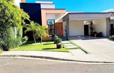 Linda casa com piscina, 3 dormitórios, sendo os 3 suítes!