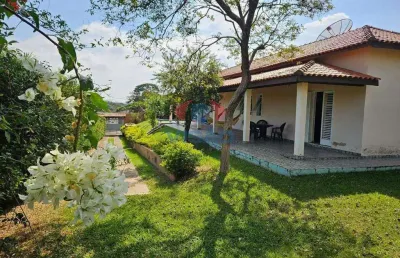 Chácara à venda no condomínio terras de itaici com 3 quartos, 1 suíte e área gourmet em indaiatuba/sp.