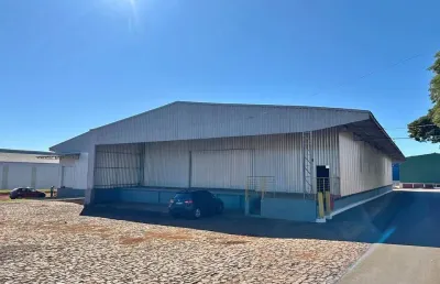 Barracão / Galpão / Depósito com 1 sala para alugar na Avenida Barão do Rio Branco, Morumbi, Cascavel