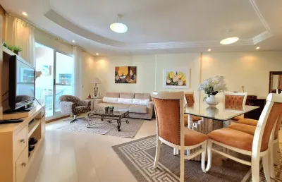 Belíssimo apartamento com 4 dormitórios (1 suíte) andar alto, amplo e bem localizado no cristo rei