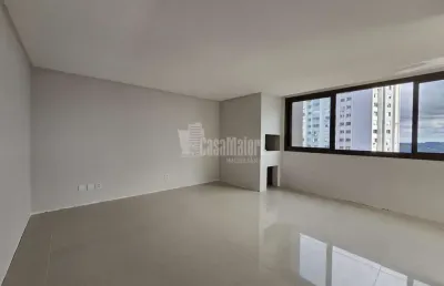 Apto no centro, novo e pronto parar morar com 03 dormitórios e box duplo!