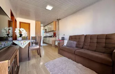 Casa à venda com 02 dormitórios em bento gonçalves!