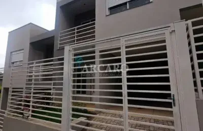 Casa com 2 quartos à venda na rua josé casara esquina com a rua renato alves de oliveira, são caetano, caxias do sul, 89 m2 por r$ 390.000