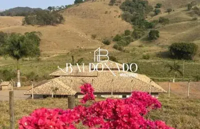 Chácara em cambui mg à venda 20.030m² 4km centro tanque peixe