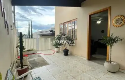 Casa em extrema mg para locação 4 dormitórios piscina garagem para 4 carros