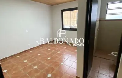 Sala comercial no centro de extrema mg 23m  com banheiro