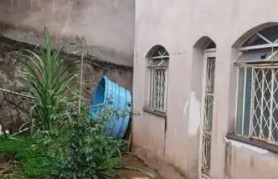 Casa com 4 quartos à venda no joaquim murtinho, congonhas , 180 m2 por r$ 260.000