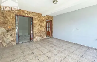Casa com 4 quartos para alugar na Rua José de Almeida Teixeira, Vila Teixeira, Salto