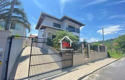 Casa com 3 dormitórios à venda, 269 m² por r$ 1.100.000,00 - bela vista - gaspar/sc