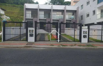Sobrado com 2 dormitórios sendo 2 suítes à venda, 93 m² por r$ 380.000 - itoupavazinha - blumenau/sc