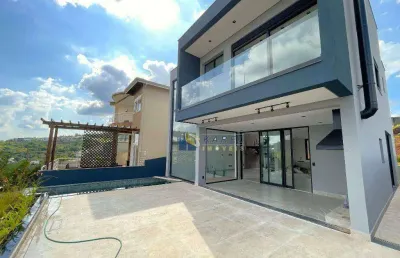 Sobrado novo à venda no condomínio vale das águas com 3 suítes, piscina, área gourmet integrada em bragança paulista!!