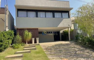 Sobrado para venda com 3 suítes, área gourmet integrada, quintal com jardim e jacuzzi em condomínio fechado euroville 2 em bragança pta