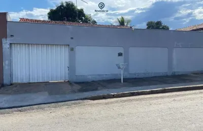 Casa com 3 quartos à venda na Avenida Uirapuru, 1, Setor Morada dos Pássaros, Aparecida de Goiânia