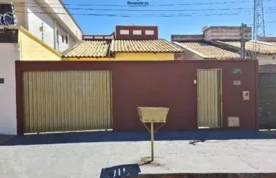 Casa com 3 quartos à venda no Moinho dos Ventos, Goiânia 