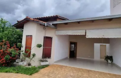 Casa com 3 quartos à venda no Residencial Flamingo, Goiânia 