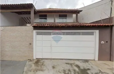 Casa a venda no parque vista alegre , com 3 quartos, garagem para 3 carros, próximo a avenida nações unides