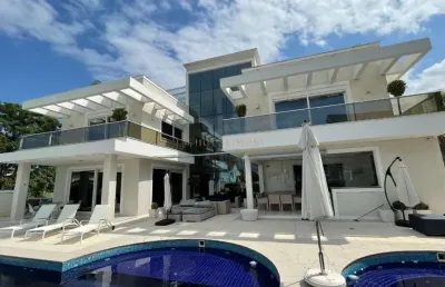 Casa em condomínio fechado com 9 quartos à venda na avenida dos búzios, 2965, jurerê internacional, florianópolis por r$ 17.000.000