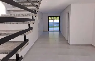 Casa com 2 quartos à venda na rua maria degrandis, 45, serraria, são josé por r$ 440.000