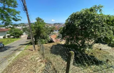 Vende-se terreno no bairro itaum, joinville - 400m²