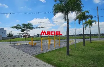 Sobrado em condomínio fechado  vereda dos campos  com lazer e portaria 24 horas , para a sua maior segurança e conforto.