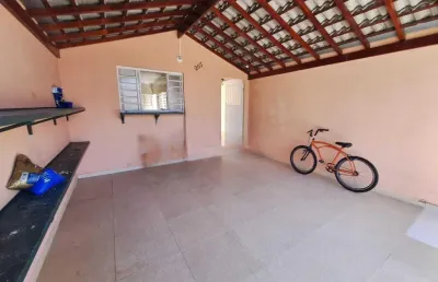 Linda 2 dormitórios sendo 1 suíte, excelente estado de conservação