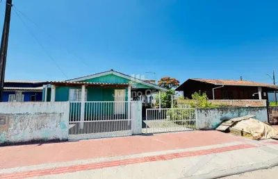 Casa á venda com sobrado nos fundos -  barra do saí