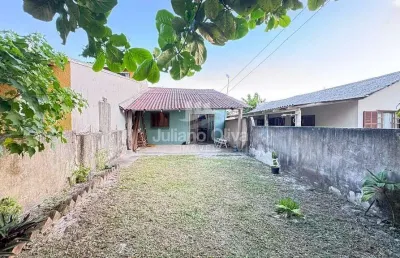 Casa com 2 quartos à venda na Rua 1740 Professor Ariovaldo Azevedo Carrijo, Praia Continental, Itapoá