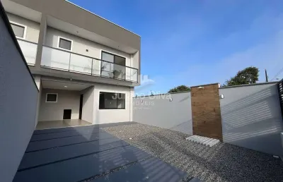 Sobrados com 1 suíte a 200 metros do mar- sai mirim