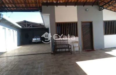 Chácara / sítio com 5 quartos à venda na Rua Adriana Gimendes, 05, Centro, Araçoiaba da Serra