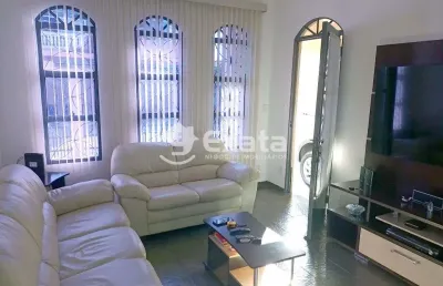 Casa terrea a venda com edicula na zona leste de sorocaba