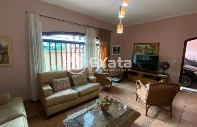 Casa com 4 quartos à venda na Rua Coronel Nogueira Padilha, 2378, Vila Hortência, Sorocaba