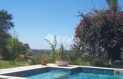 Encantador sitio a venda em porangaba com 3 dormitorios e suite