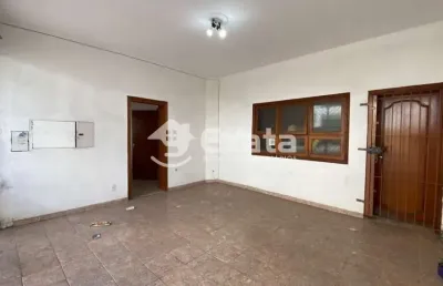 Casa com 4 quartos para alugar na Rua Miranda Azevedo, 314, Centro, Sorocaba