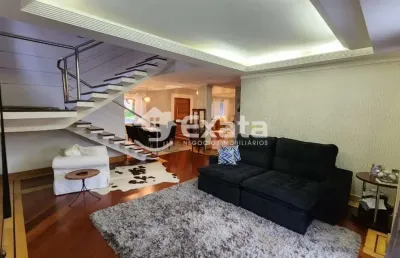 Linda casa para locacao no condominio constantino mattucci