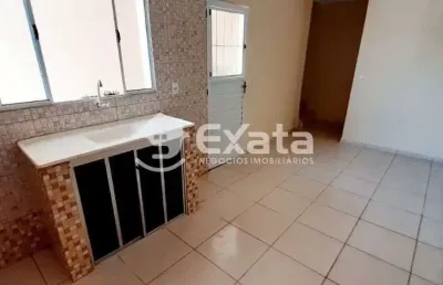 Casa com 2 quartos para alugar na Rua Raimundo Barbosa da Silva, 53, Jardim Toledo, Votorantim