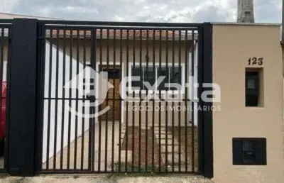 Casa com 2 quartos para alugar na Rua Laura Maria de Barros, 123, Jardim Eucalíptos, Sorocaba