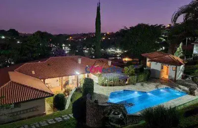 Casa com 4 dormitórios à venda, 435 m² por r$ 2.000.000,00 - condomínio capela do barreiro - itatiba/sp