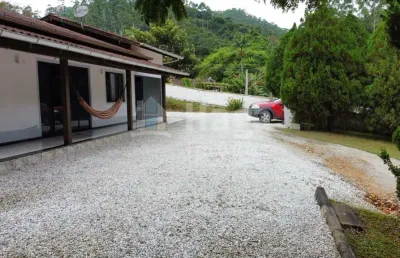 Casa em sítio/chácara à venda no bairro tomaz coelho em brusque/sc