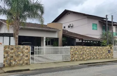 Casa com 3 quartos à venda no Guarani, Brusque 