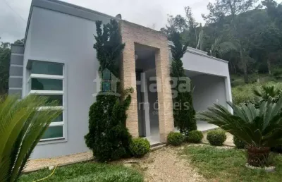 Casa à venda no bairro lageado baixo em guabiruba/sc