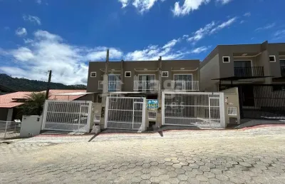 Sobrado geminado à venda no bairro são joão em brusque/sc