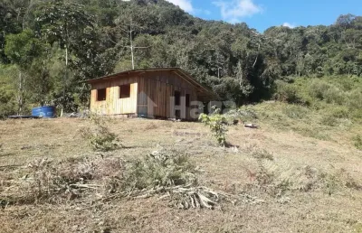 Terreno à venda no Aguti, Nova Trento 