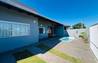 Casa com piscina e  03 dormitórios (sendo 01 suíte)