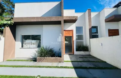 Casa na região central com 02 dormitórios (sendo 01 suíte) e piscina!