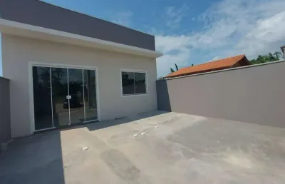 Casa com 02 dormitórios + churrasqueira no balneário rio gracioso!