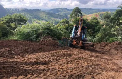 Terreno em condomínio fechado à venda na Rua Prefeito Luiz Penna, 91, Aeroporto, Juiz de Fora