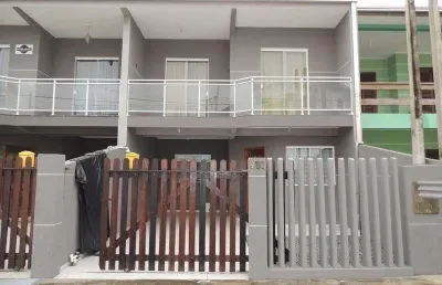 Casa com 3 quartos à venda na Rua Tomazina, 930, Centro, Guaratuba