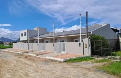 Casa com 2 quartos à venda na Rua Octaviano Henrique de carvalho, Carvoeiro, Guaratuba