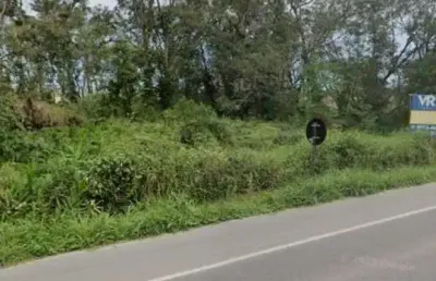 Ótimo terreno de meio de quadra de frente para avenida paraná