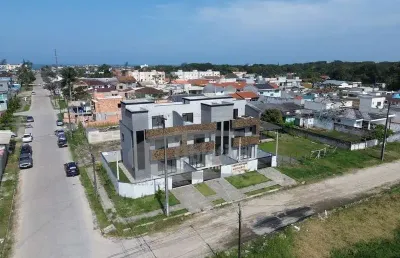 Casa com 3 quartos à venda na Rua Jose De Alencar, 1001, Brejatuba, Guaratuba
